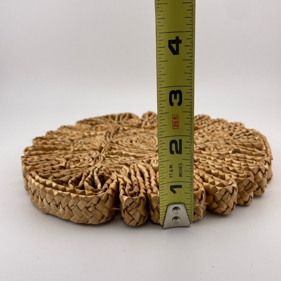 Vintage, Natural Raffia Straw Rattan Wicker Trivets, Manufacturer Unknown - Picture 3 of 6